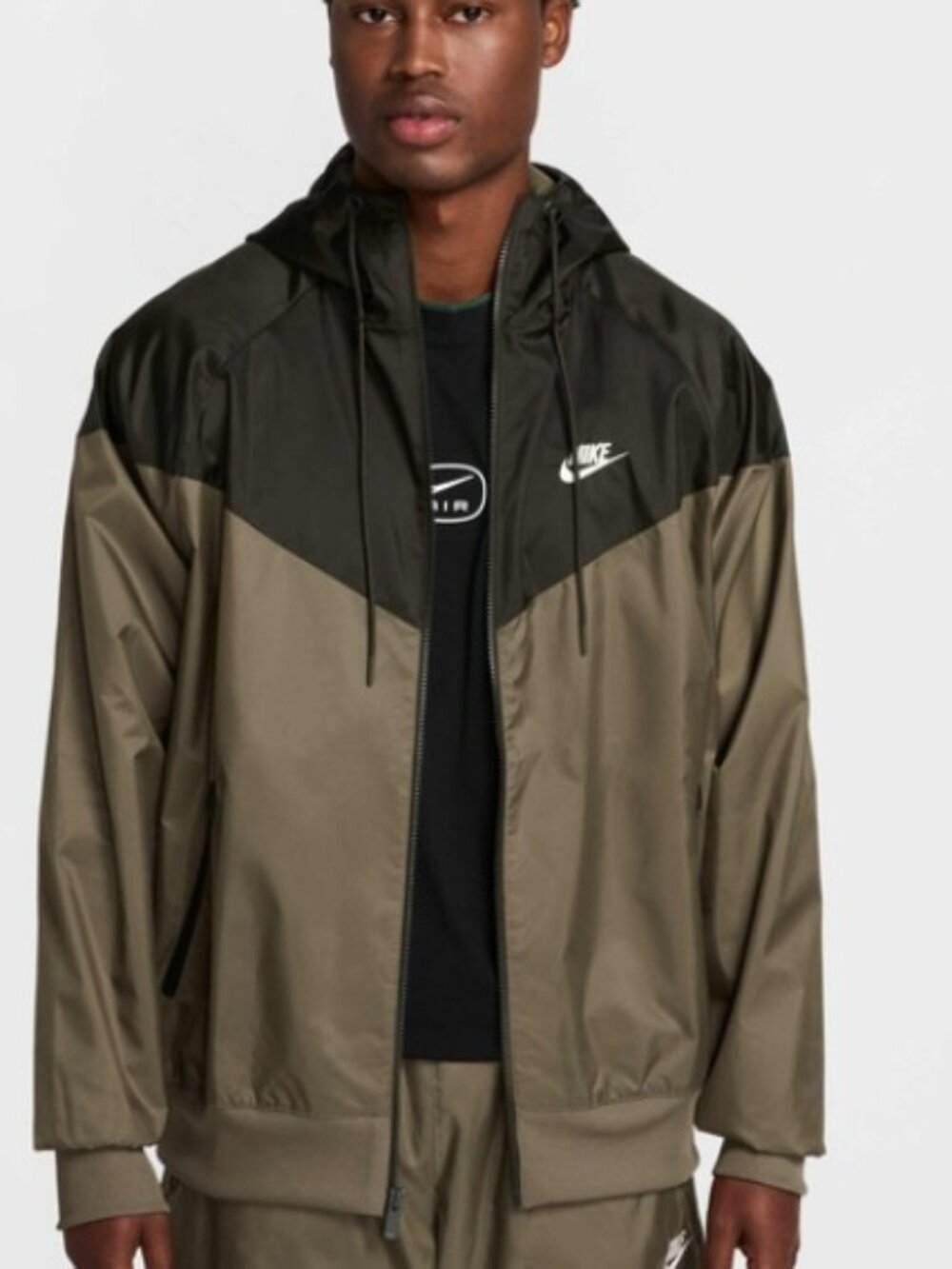 Nike Men's Size Large Green Sportswear Windrunner Hooded Jacket DA0001-222